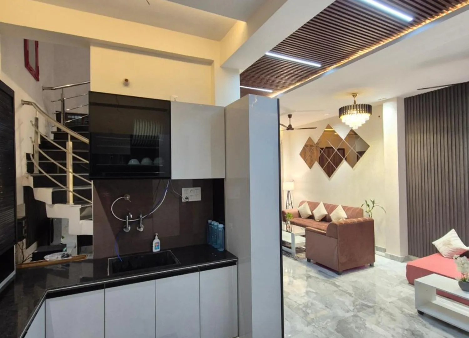The Haven Retreat- Luxury Villa Varanasi